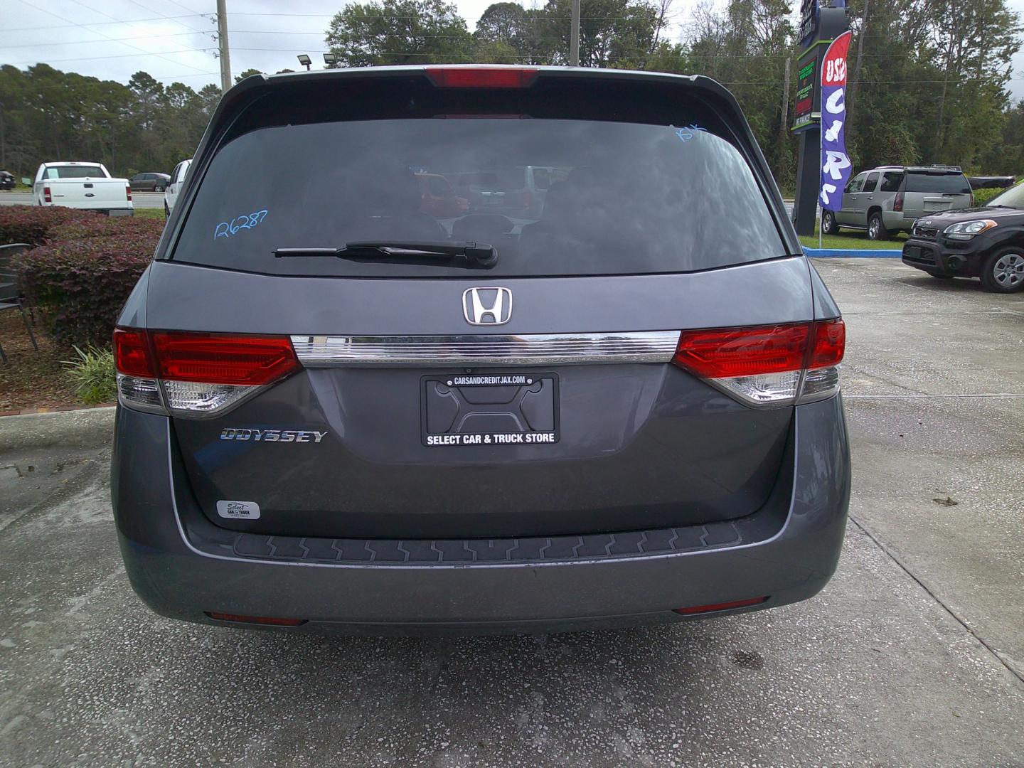 2015 GRAY HONDA ODYSSEY (5FNRL5H49FB) , located at 1200 Cassat Avenue, Jacksonville, FL, 32205, (904) 695-1885, 30.302404, -81.731033 - Photo#3